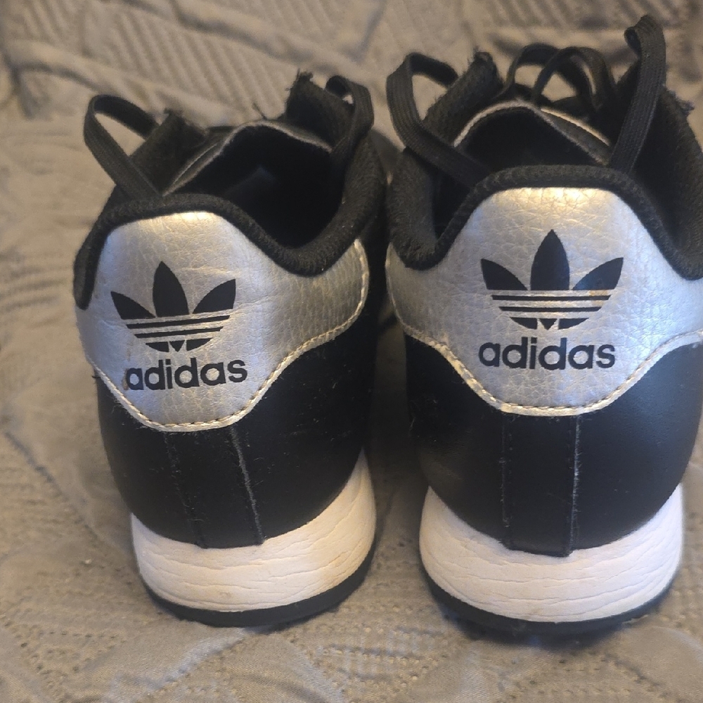 Adidas Samoa Black with Silver Stripes Men's Size 7 - Picture 6 of 6